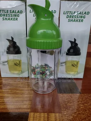 Salad Dresser Shaker