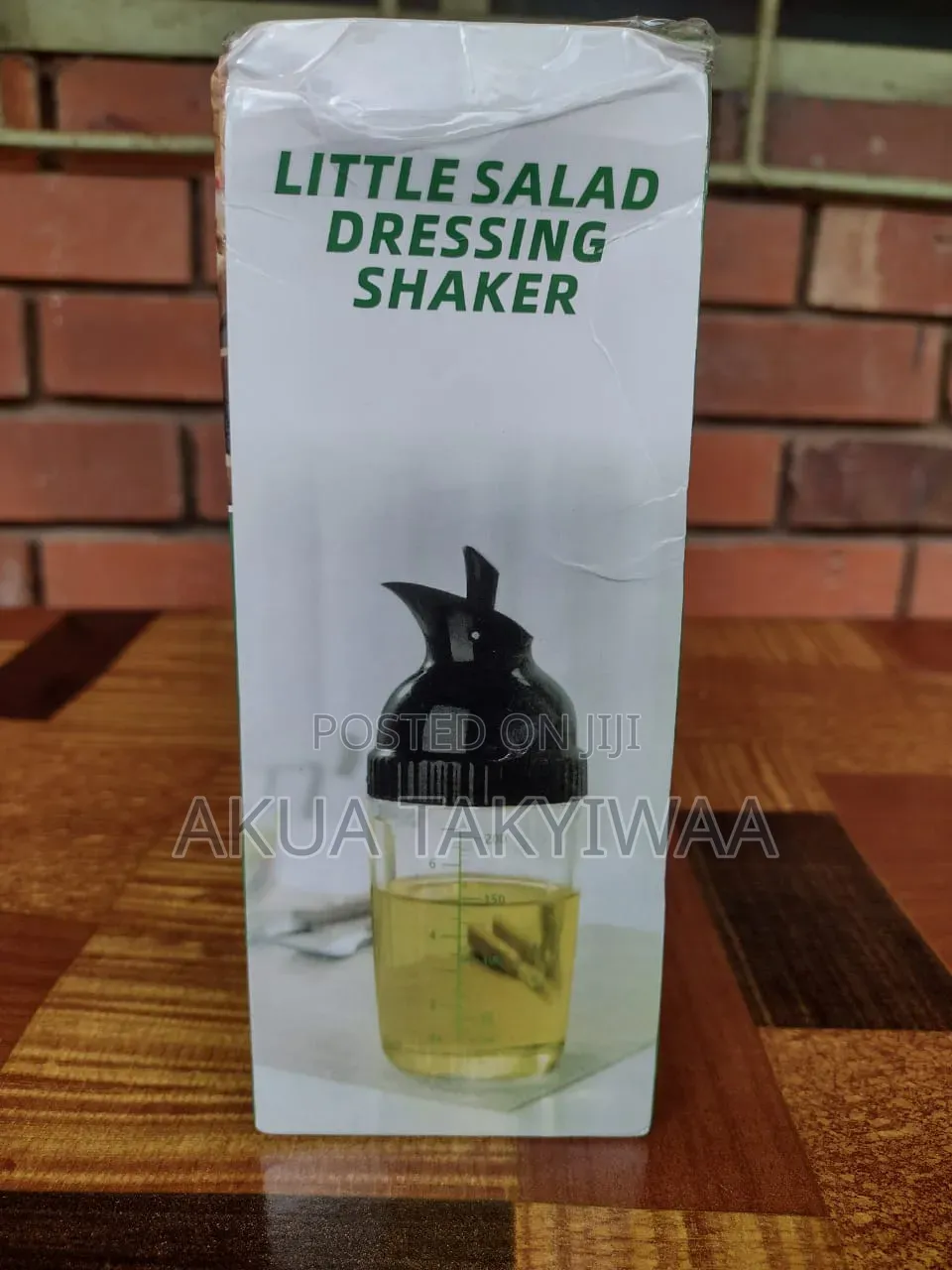 Salad Dresser Shaker