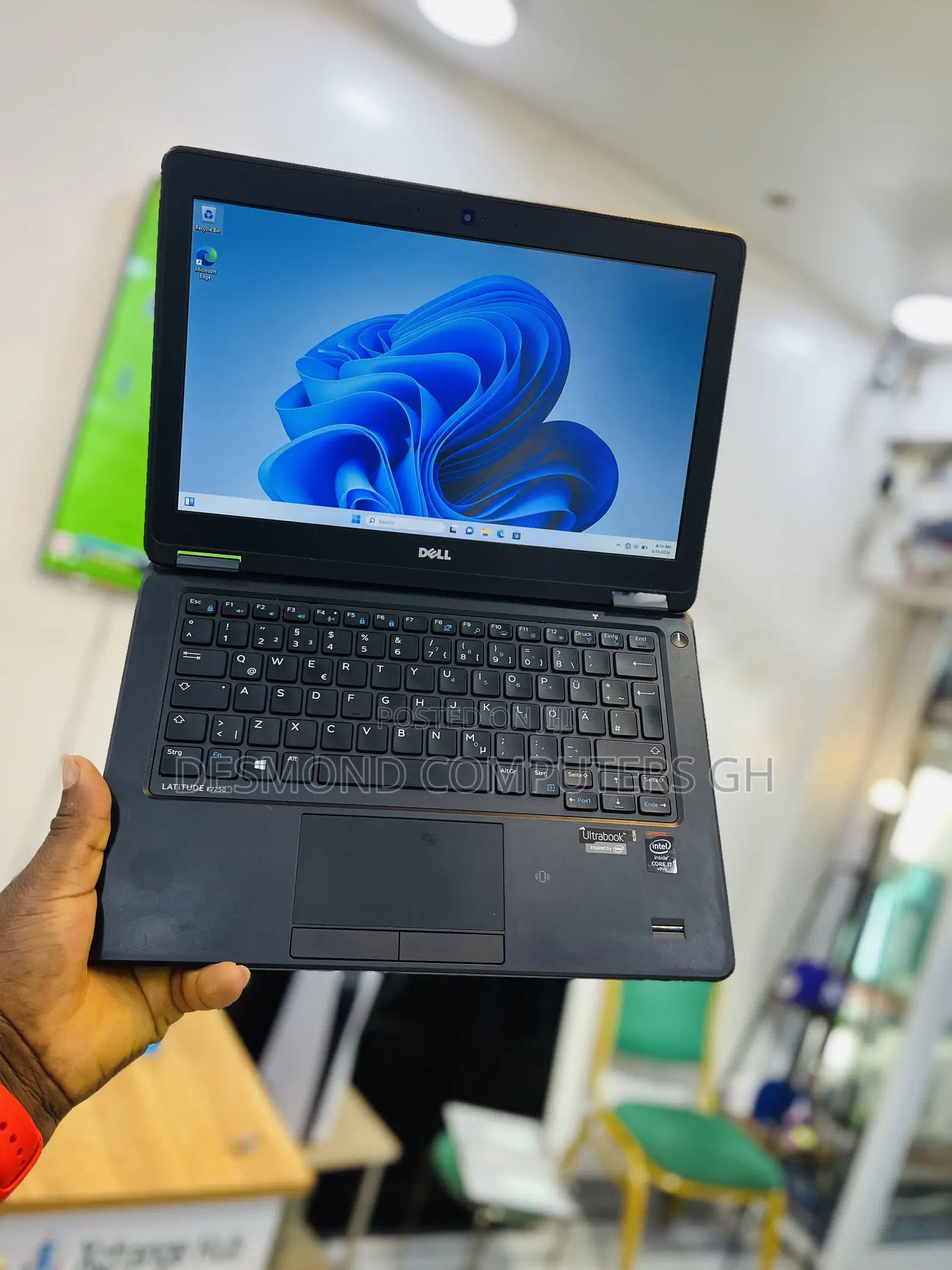 Laptop Dell Latitude 12 E7250 8GB Intel Core i7 SSD 512GB