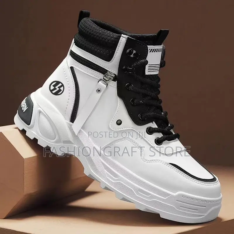Fashionable Men Shoes