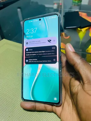 New Asus Zenfone 12 Ultra 256 GB