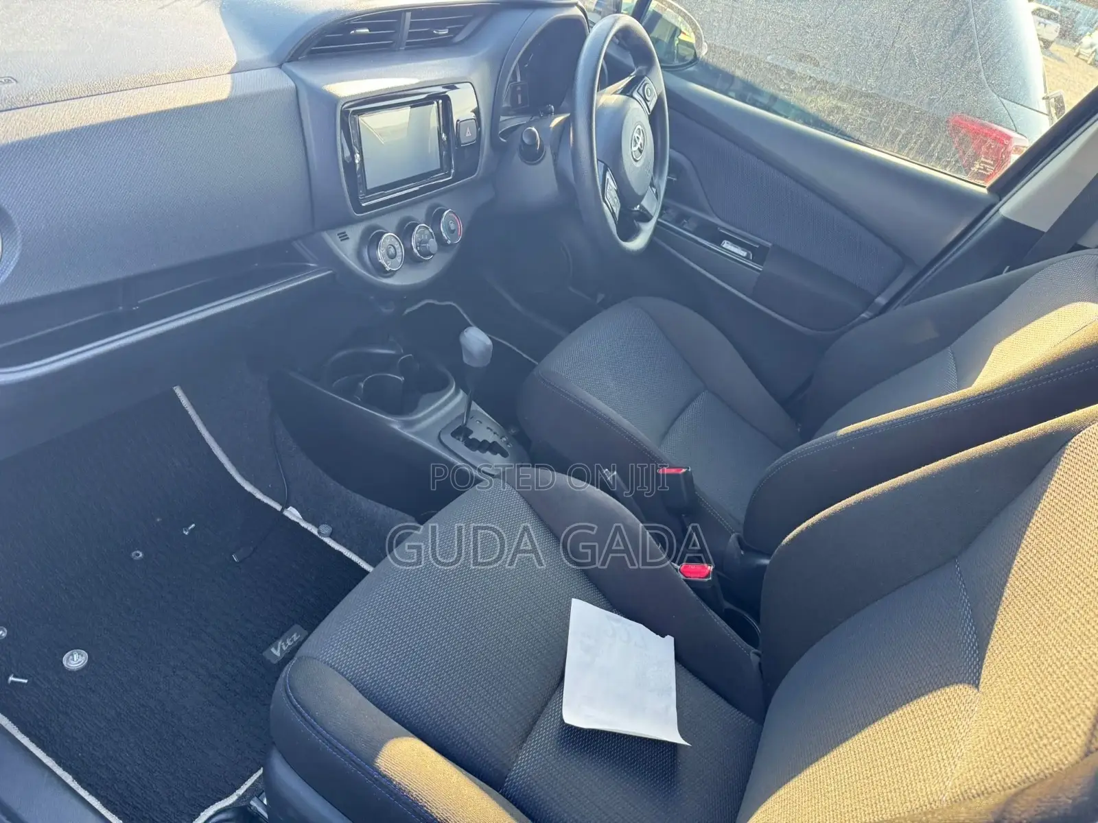 Toyota Vitz 1.3 FWD 5dr 2016 Black