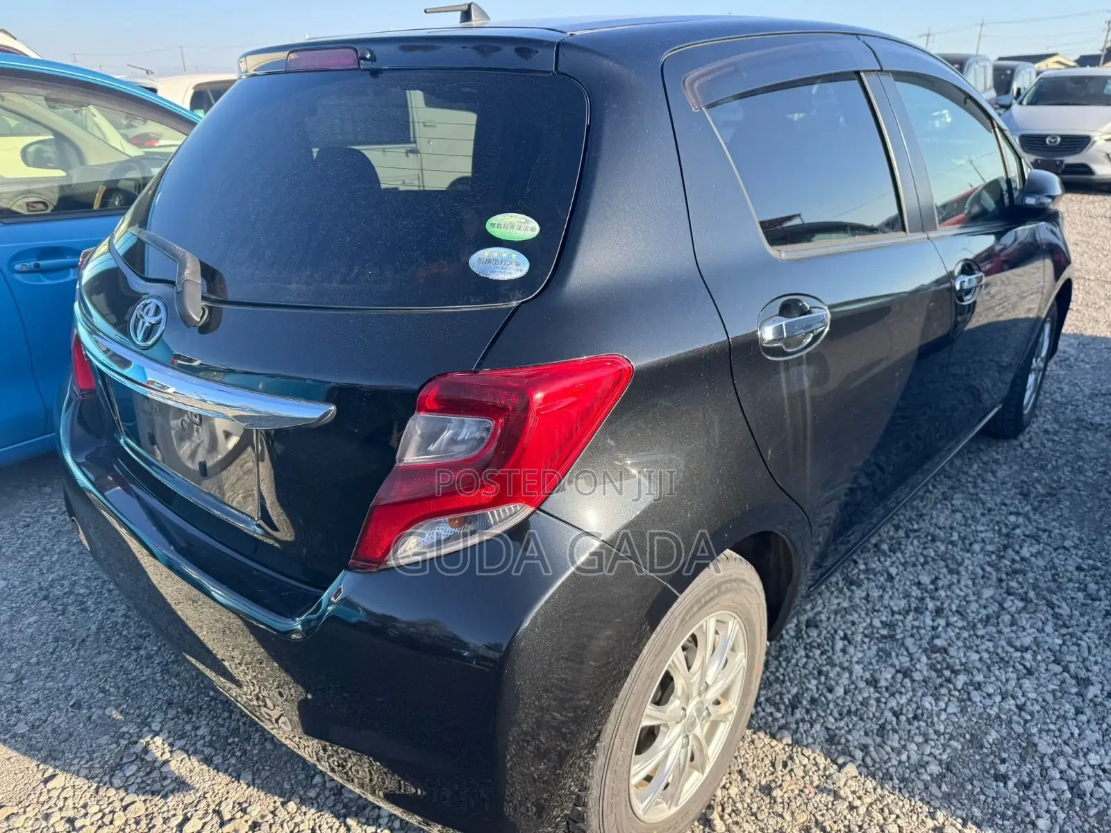 Toyota Vitz 1.3 FWD 5dr 2016 Black