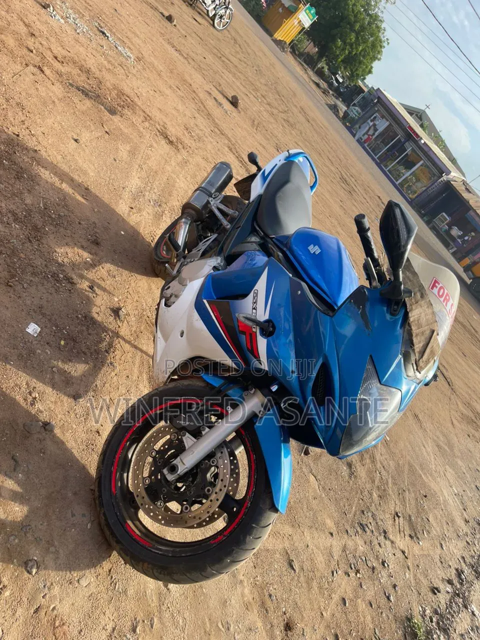 Suzuki SFV650 2026 Blue