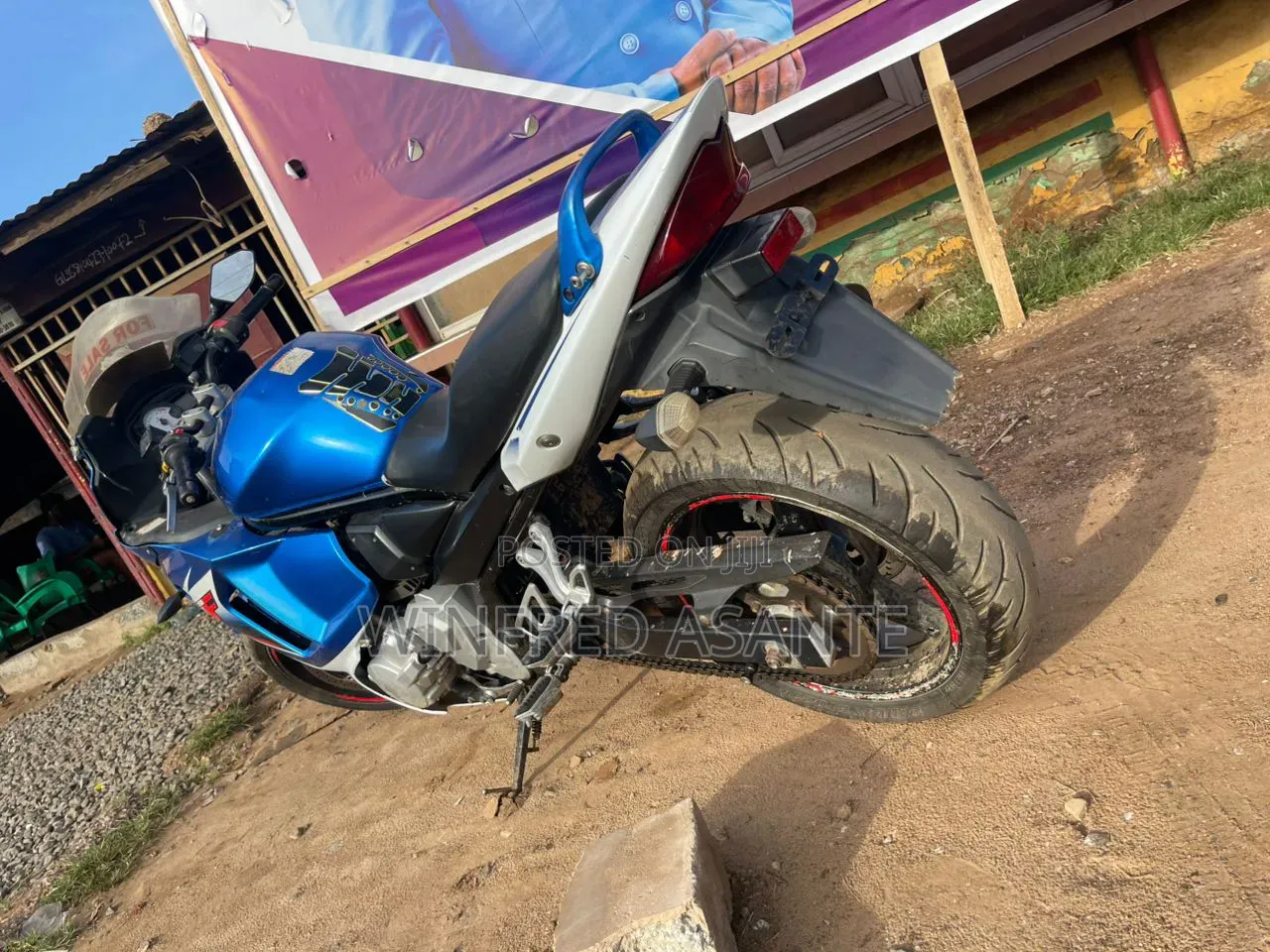 Suzuki SFV650 2026 Blue