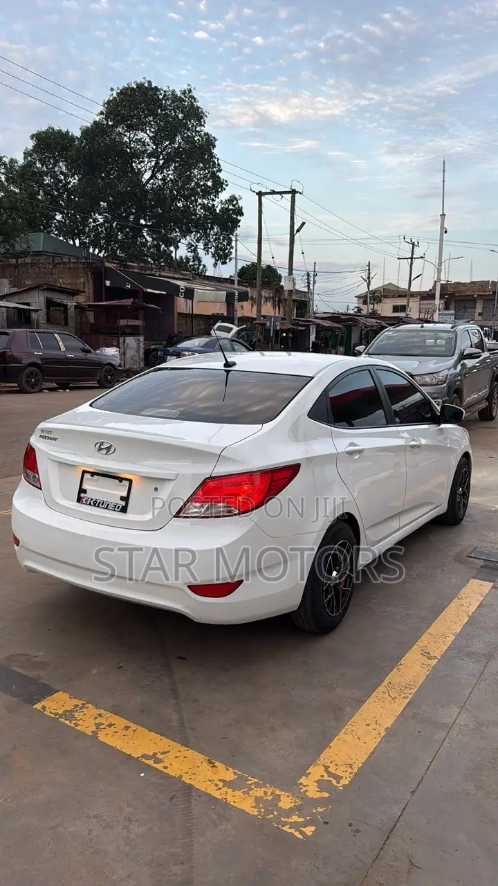 Hyundai Accent 2017 White