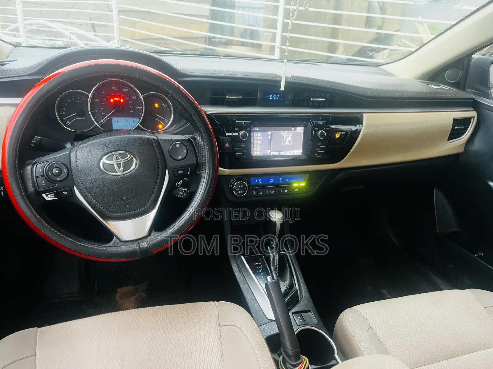 Toyota Corolla LE 4dr Sedan (1.8L 4cyl CVT) 2015 Black