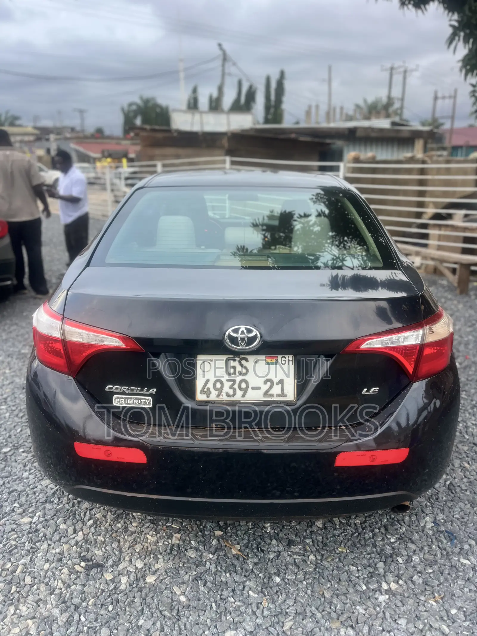 Toyota Corolla LE 4dr Sedan (1.8L 4cyl CVT) 2015 Black