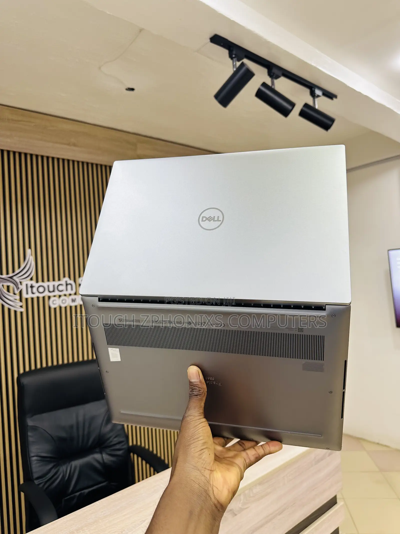 Laptop Dell Precision 5560 32GB Intel Core i7 SSD 512GB