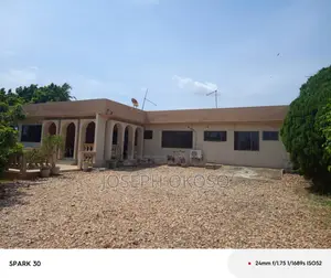 8bdrm House in Little Rock Consult, Achimota for rent