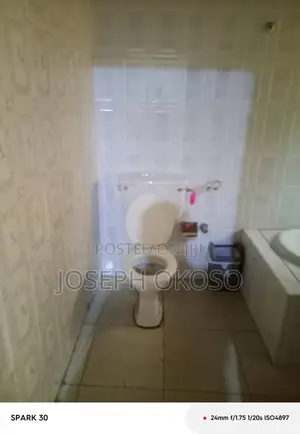 8bdrm House in Little Rock Consult, Achimota for rent