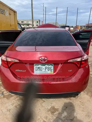 Toyota Corolla LE Eco (1.8L 4cyl 2A) 2018 Red