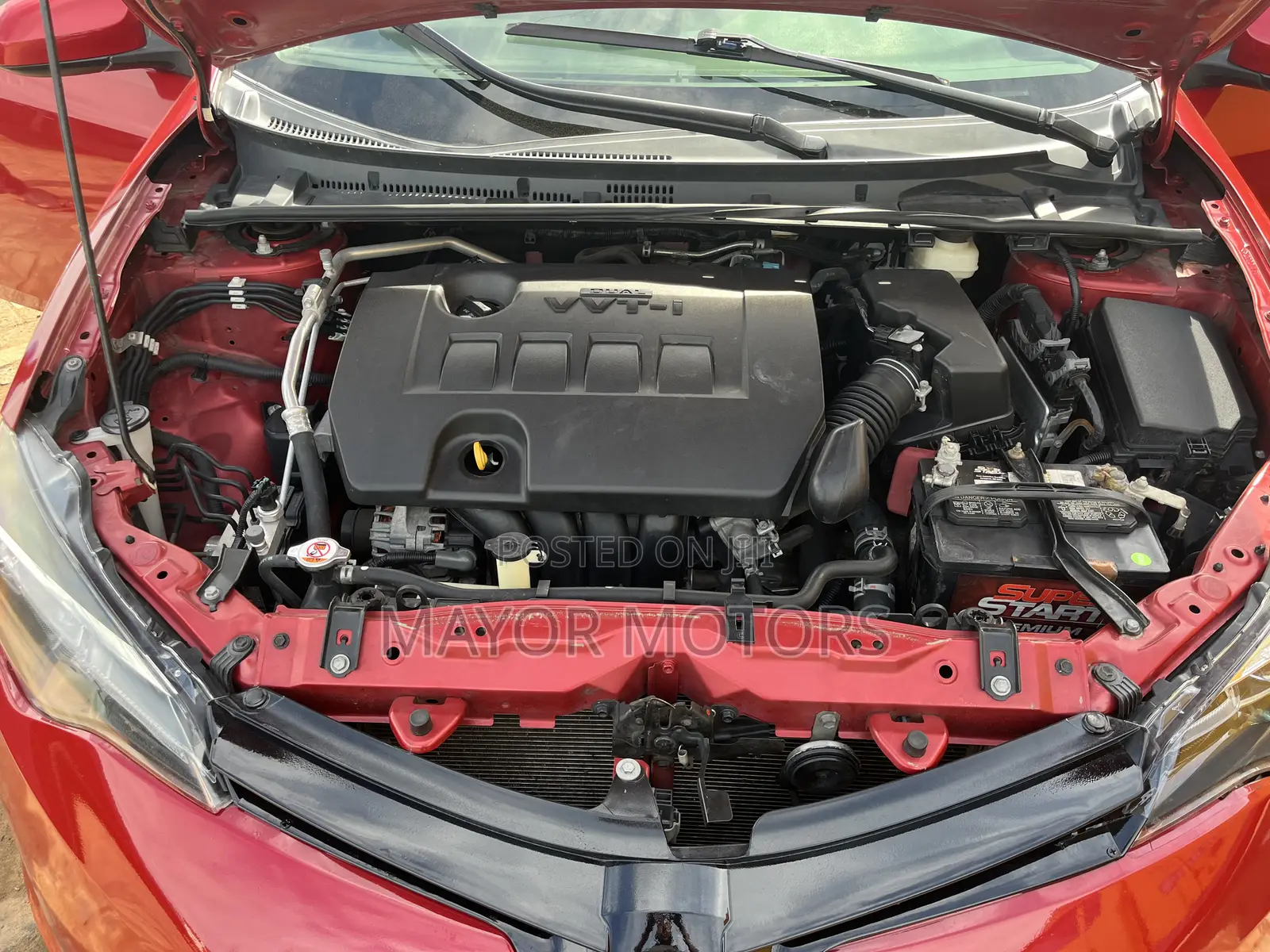 Toyota Corolla LE Eco (1.8L 4cyl 2A) 2018 Red
