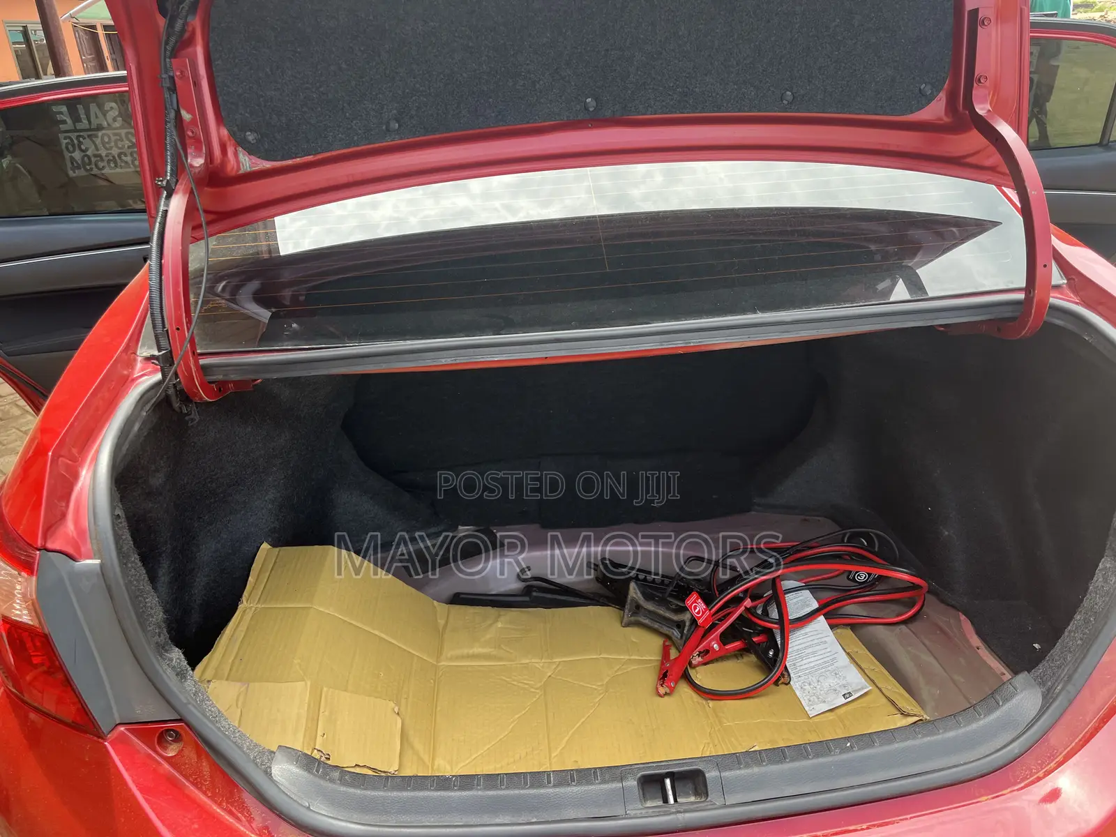 Toyota Corolla LE Eco (1.8L 4cyl 2A) 2018 Red