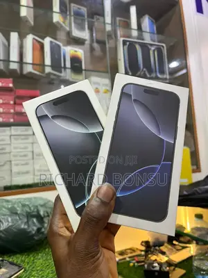 New Apple iPhone 15 Pro 256 GB Black