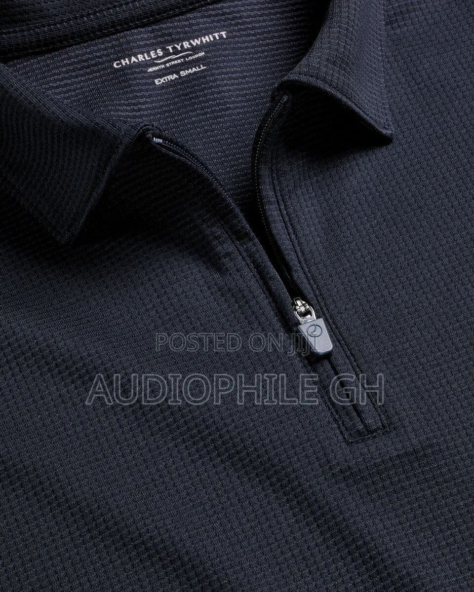 Charles Tyrwhitt Performance Textured Zip-Neck Polo Shirt