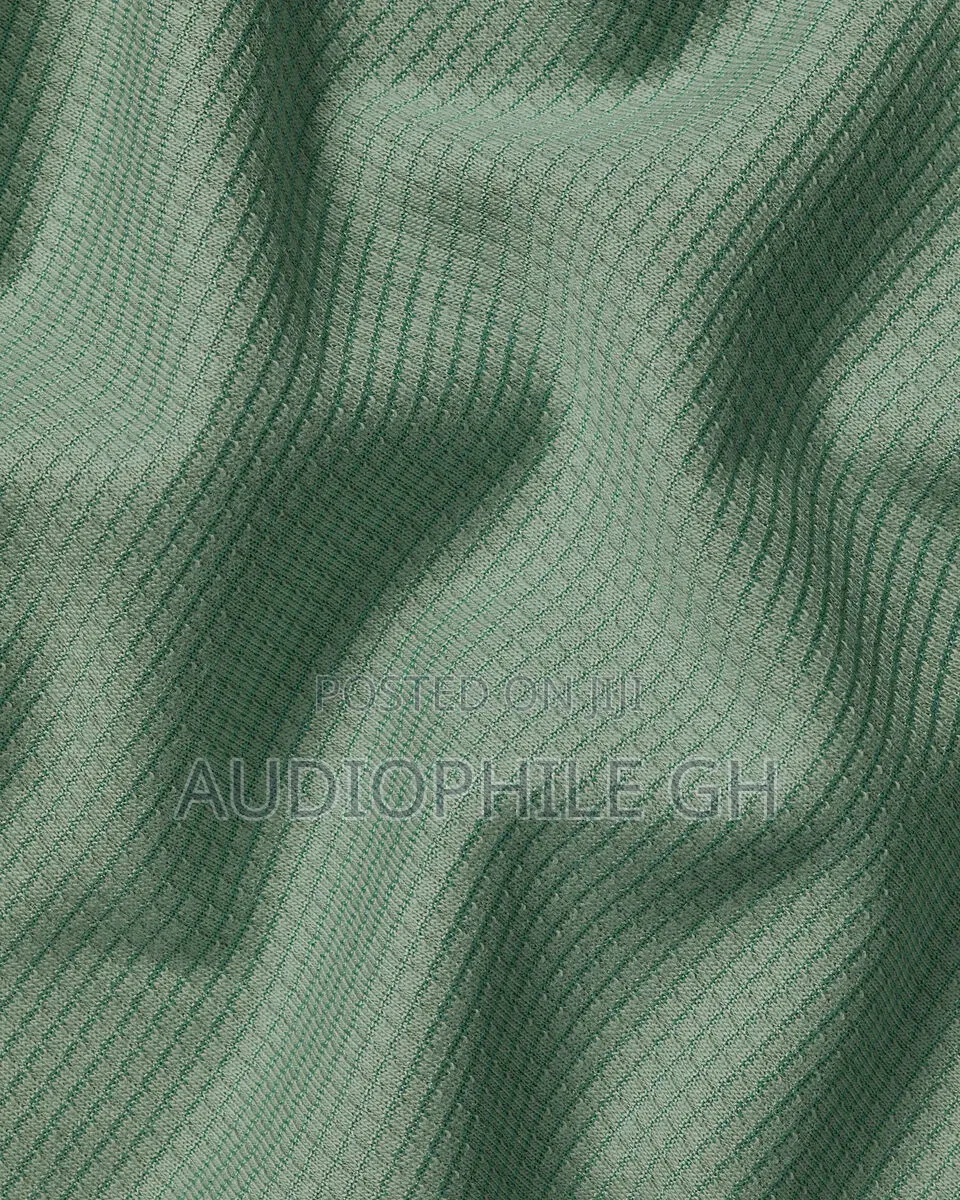 Charles Tyrwhitt Performance Textured Zip-Neck Polo Shirt