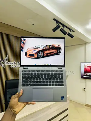 Laptop Dell Inspiron 14 7440 2-in-1 32GB Intel Core i7 SSD 512GB