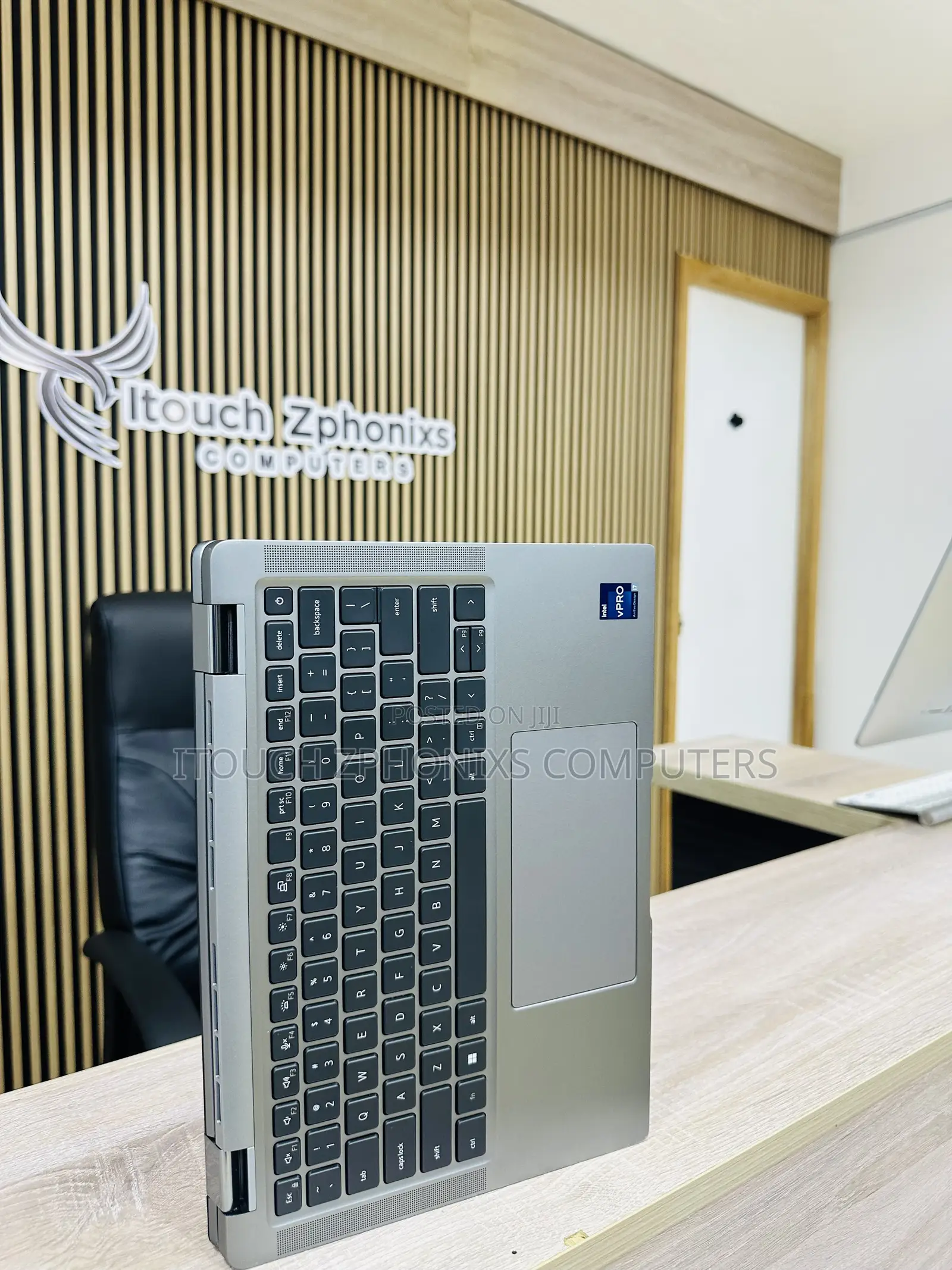 Laptop Dell Inspiron 14 7440 2-in-1 32GB Intel Core i7 SSD 512GB