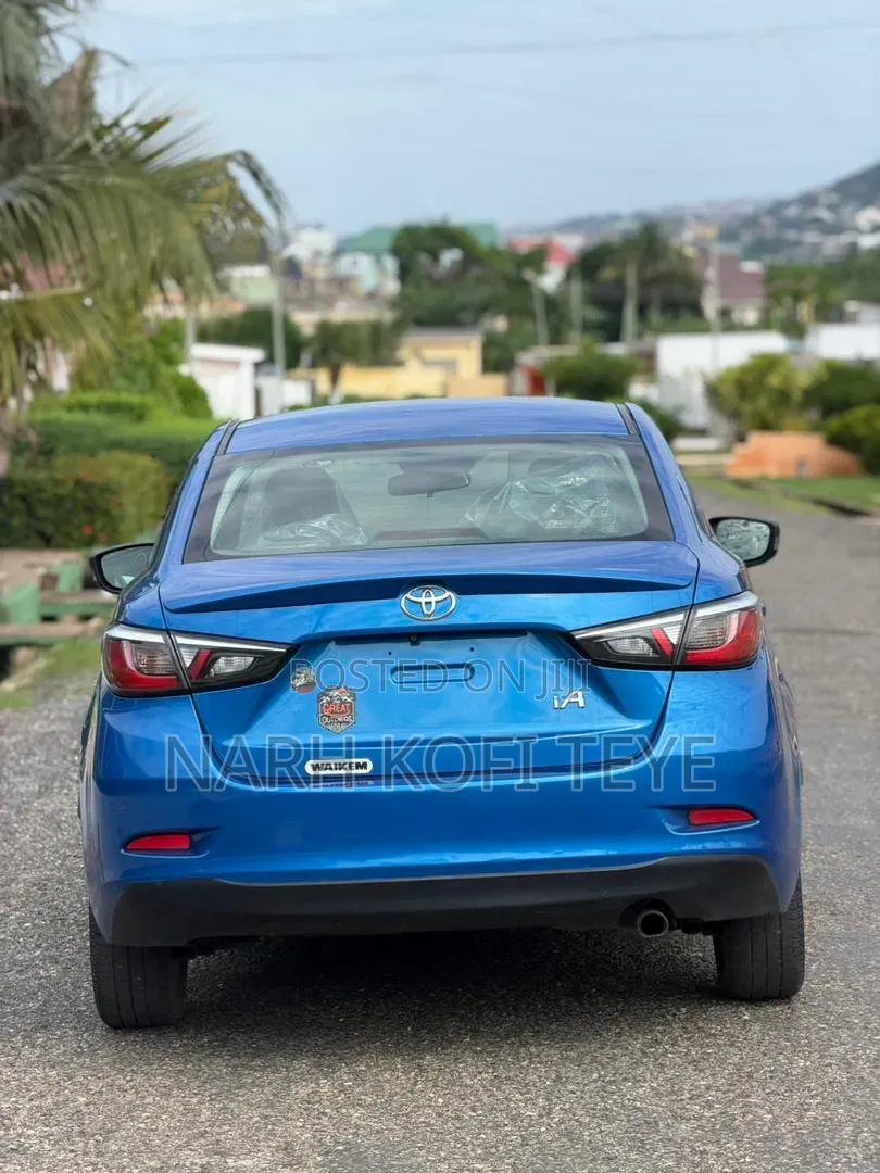 Toyota Yaris iA 1.5 FWD 2017 Blue