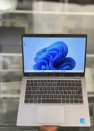 Laptop Dell Latitude 5320 8GB Intel Core i5 SSD 256GB