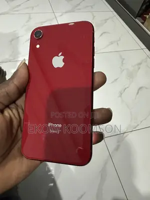 Apple iPhone XR 64 GB Red