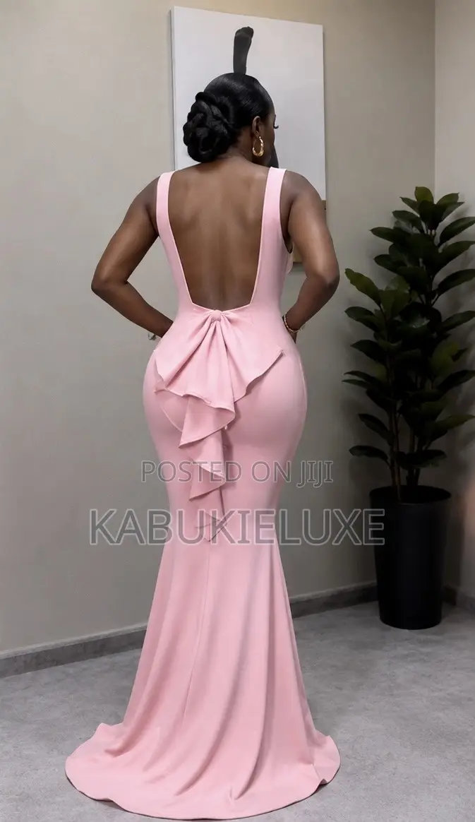 Elegant Pink Open-Back Mermaid Maxi Dress