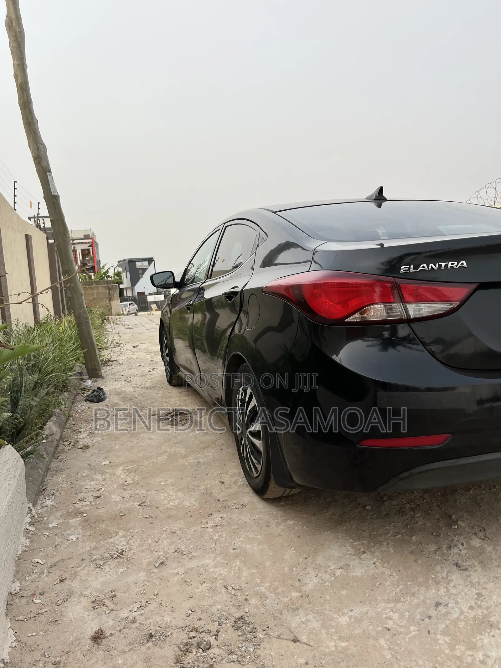 Hyundai Elantra SE Sedan FWD (1.8L 4cyl 6A) 2016 Black