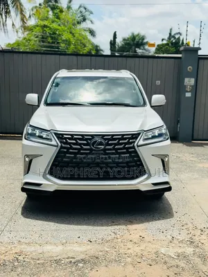 Lexus LX 2018 White
