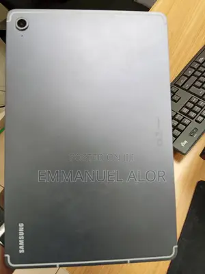 New Samsung Galaxy S10 128 GB Gray