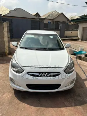 Hyundai Accent SE Sedan 2016 White