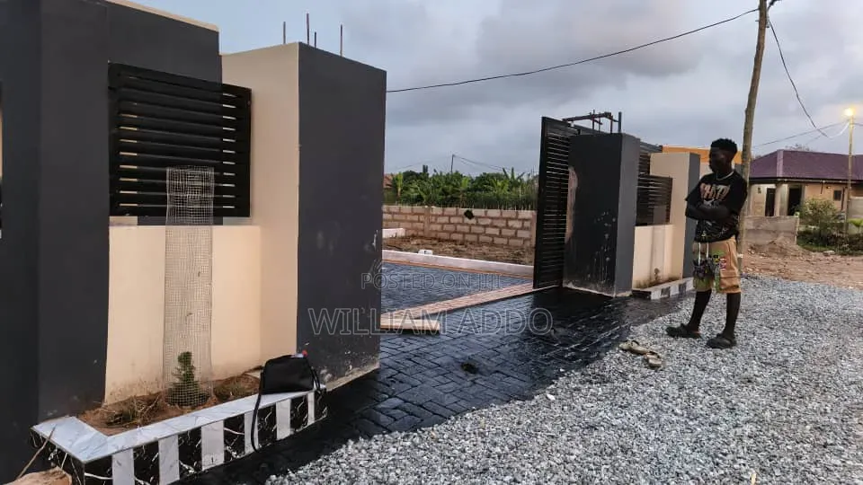 It's a Titled Property, 4 Plots or One Acre Titled Land With 4 Apart