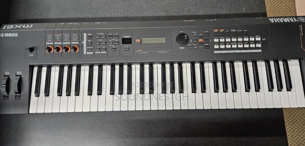 Yamaha Mx61 (Motif) + Free Bag