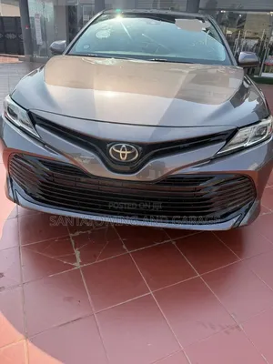 Toyota Camry 2020 Gray