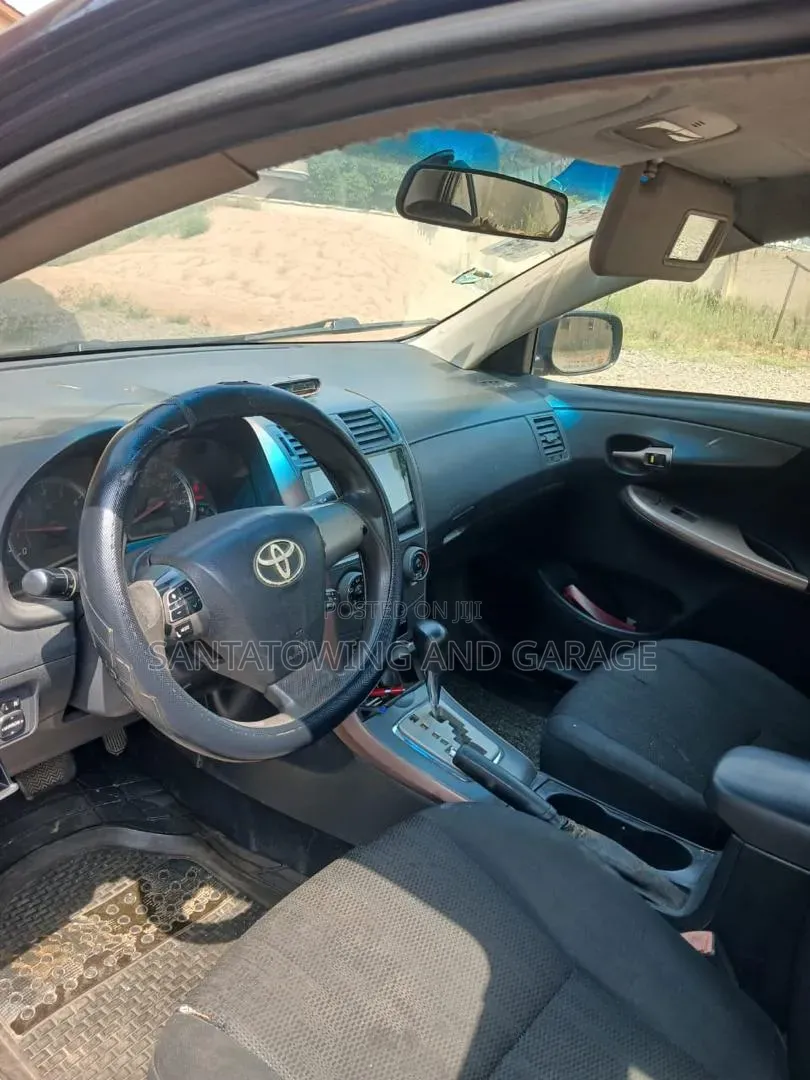 Toyota Corolla 2012 Blue