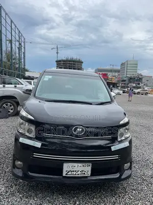 Toyota Voxy 2010 Black