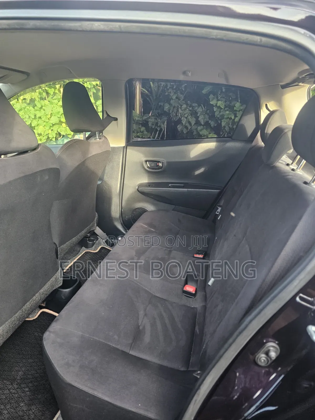 Toyota Vitz 1.0 FWD 3dr 2013 Maroon