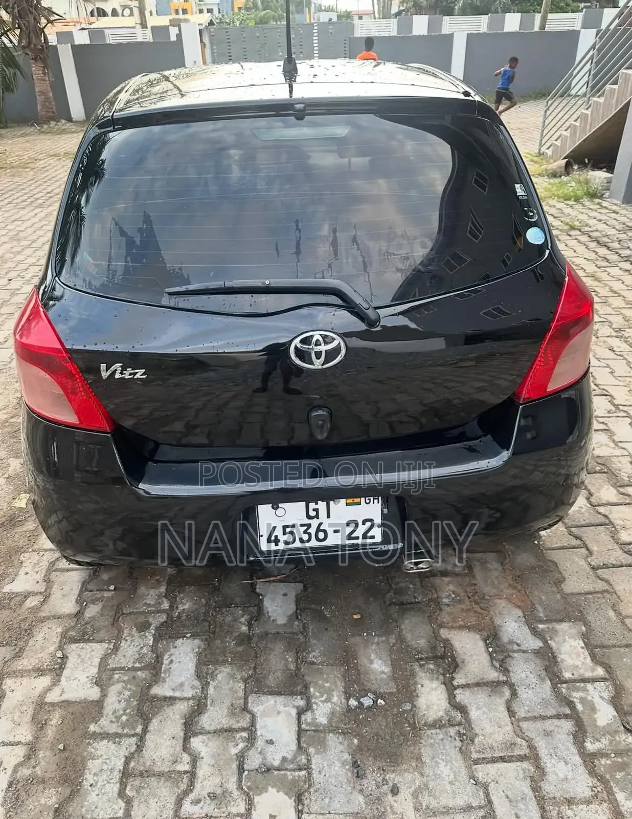 Toyota Vitz 1.3 FWD 5dr 2010 Black