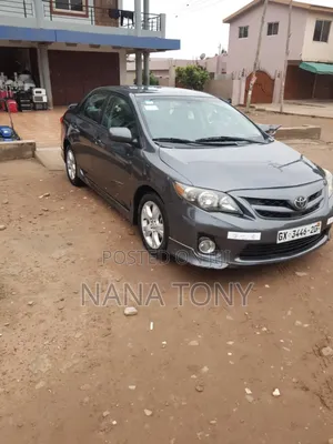 Toyota Corolla S 4dr Sedan (1.8L 4cyl 4A) 2013 Gray