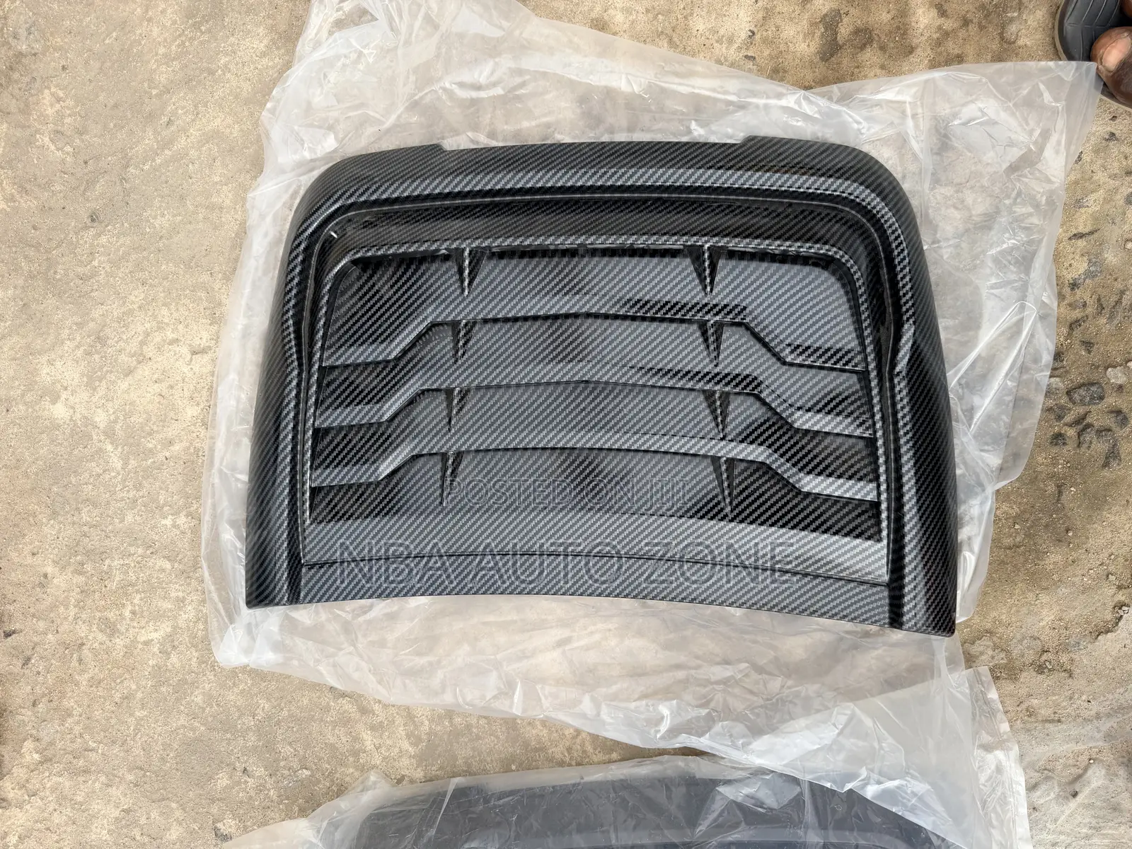 Universal Bonnet Different