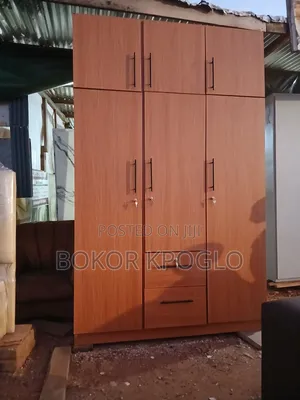 Quality Laminate Wardrobe Man Is Available