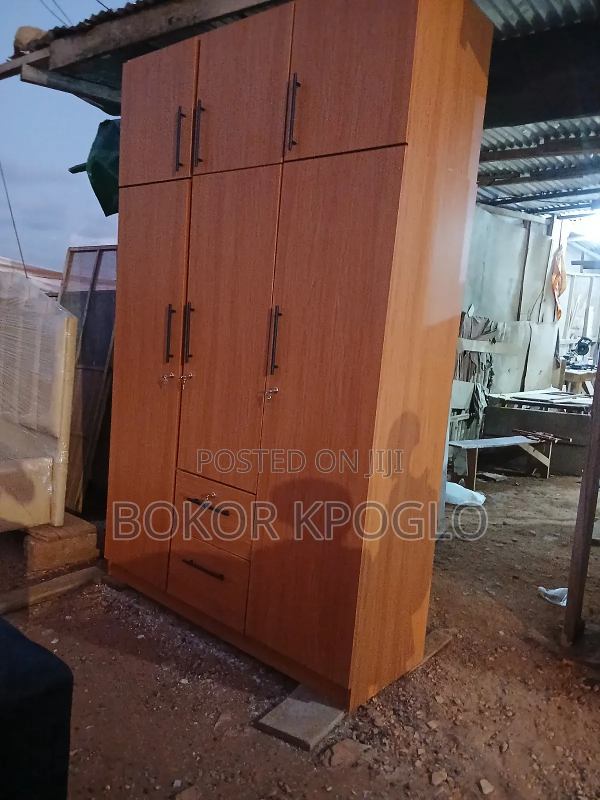 Quality Laminate Wardrobe Man Is Available