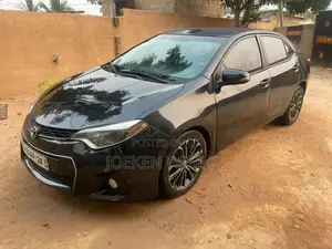 Toyota Corolla S 4dr Sedan (1.8L 4cyl CVT) 2016 Black