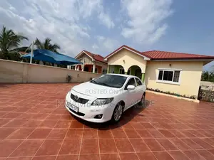 Toyota Corolla 2009 White
