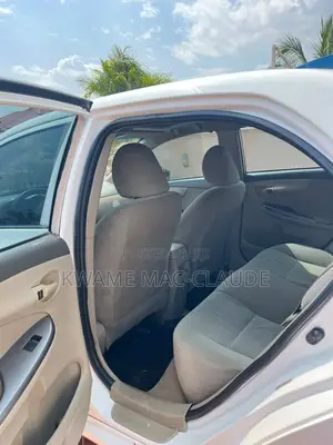 Toyota Corolla 2009 White