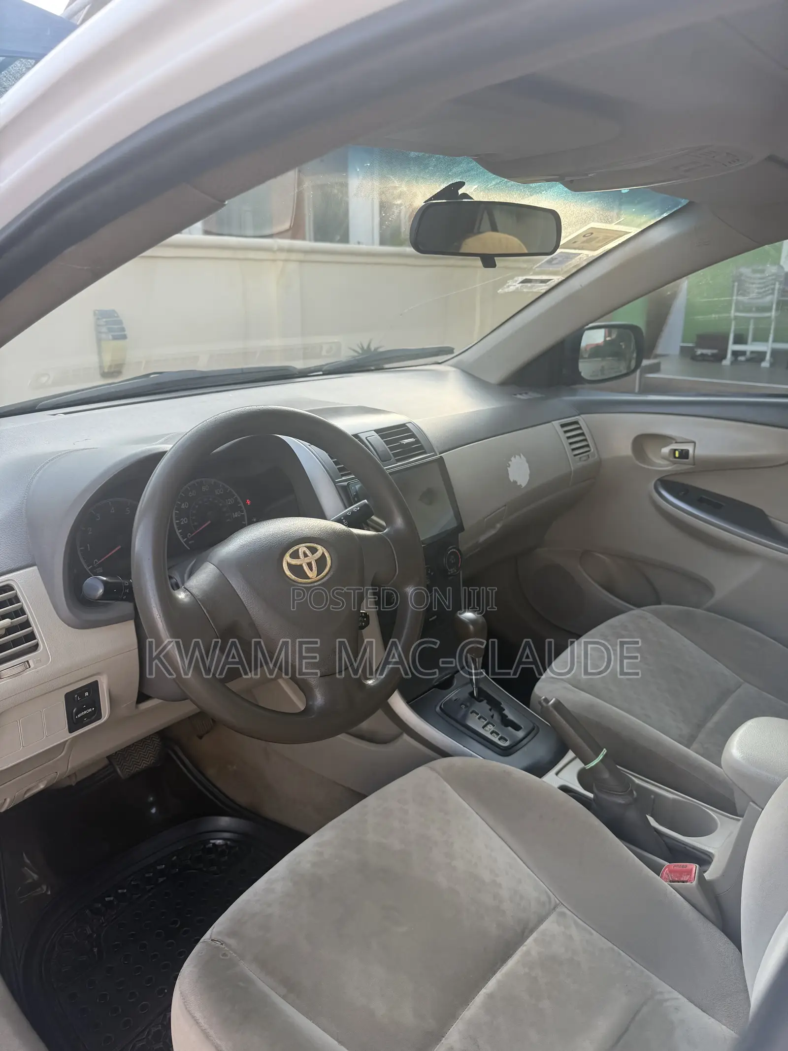 Toyota Corolla 2009 White