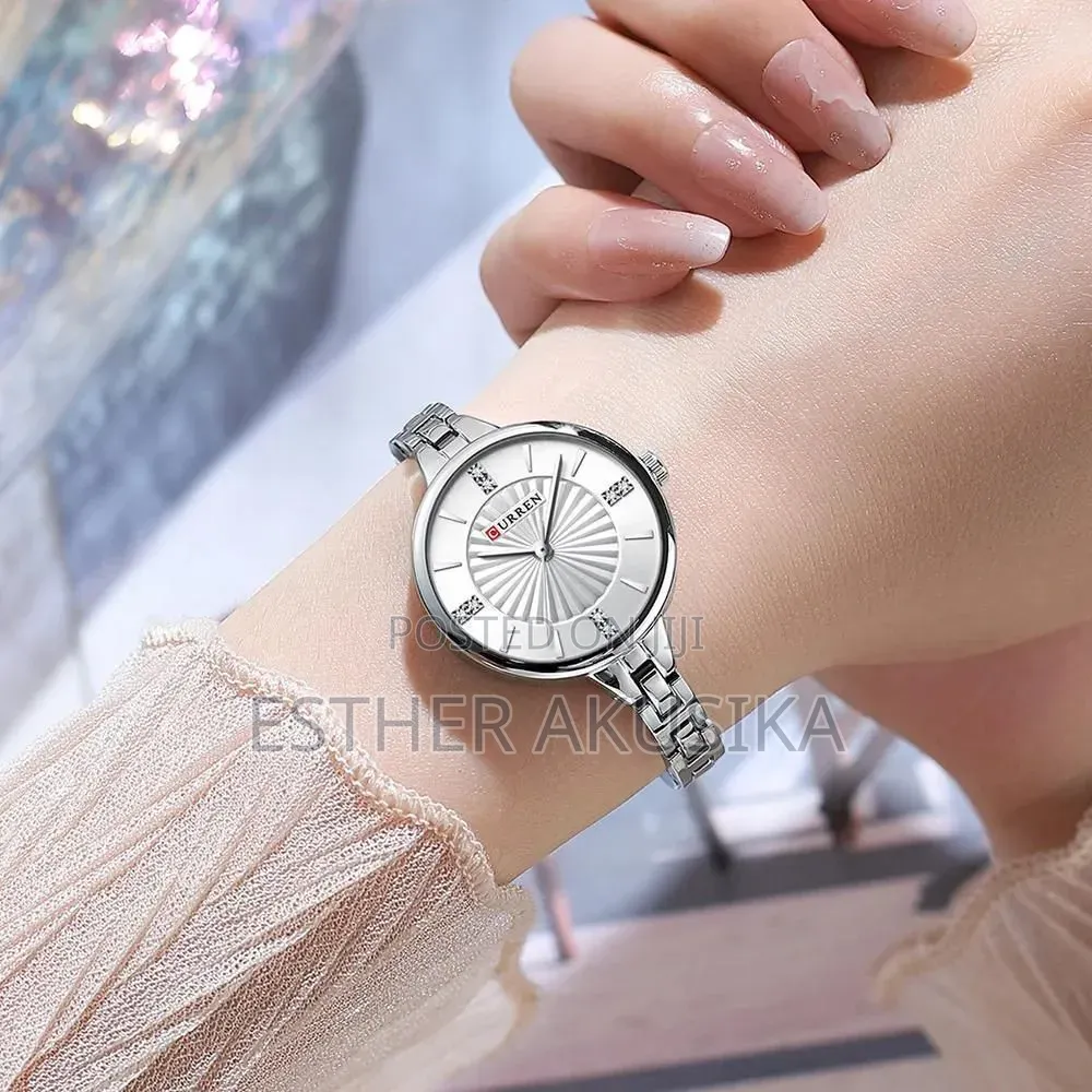 Curren Ladies Crystal Bracelet Watch