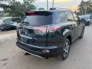 Toyota RAV4 2017 Blue