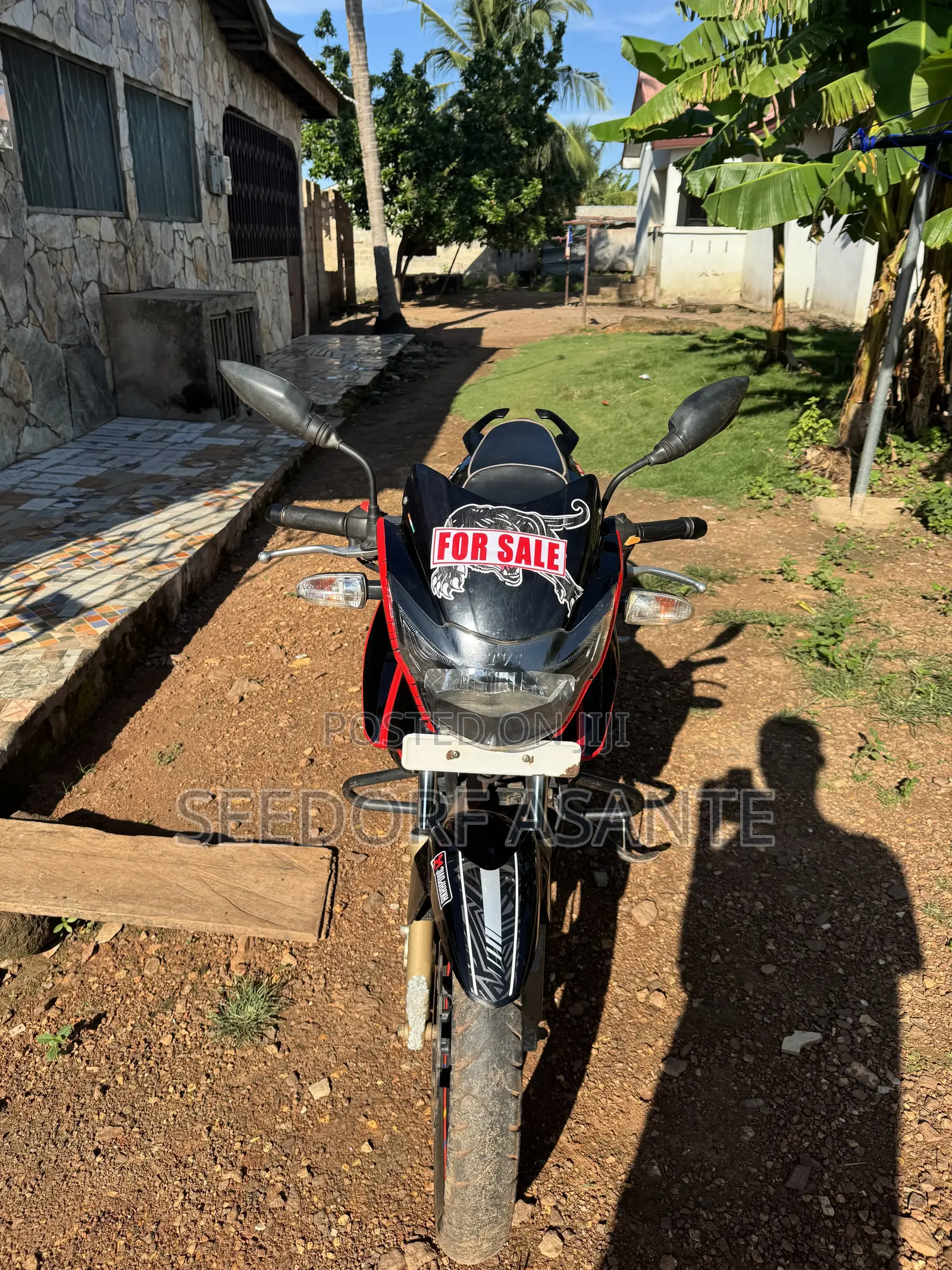 TVS Apache 180 RTR 2025 Black
