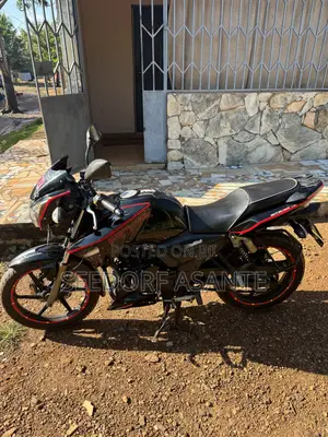 TVS Apache 180 RTR 2025 Black